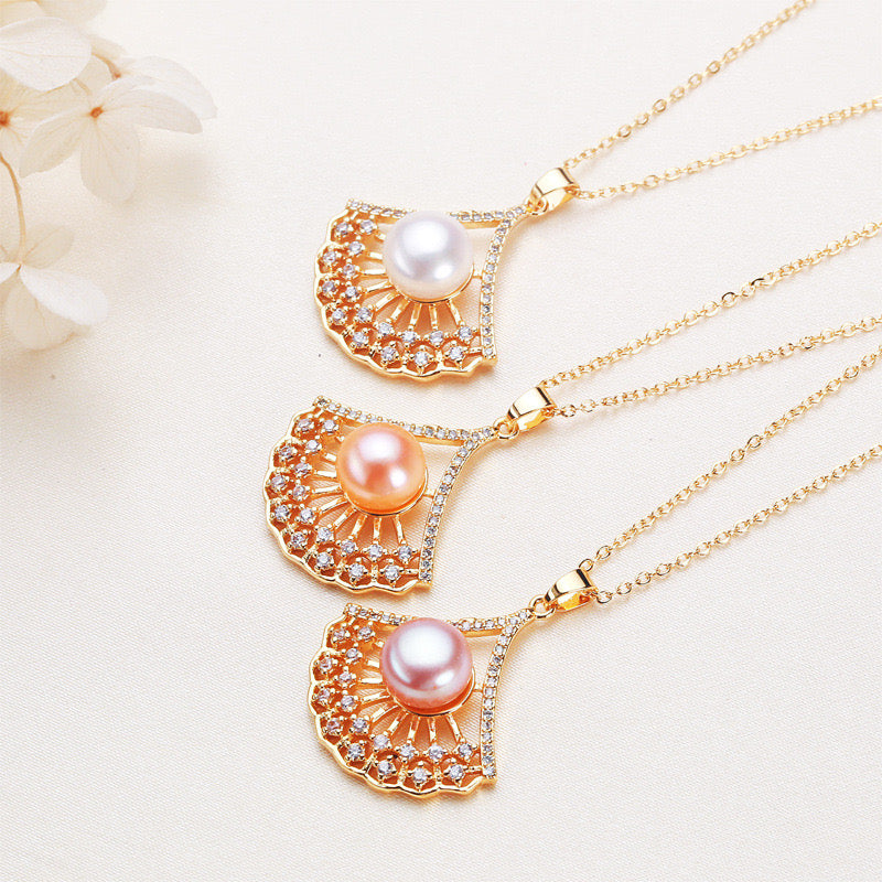 Brass Plated with 18K Gold Genuine Freshwater Pearl Ocean Fan Necklace