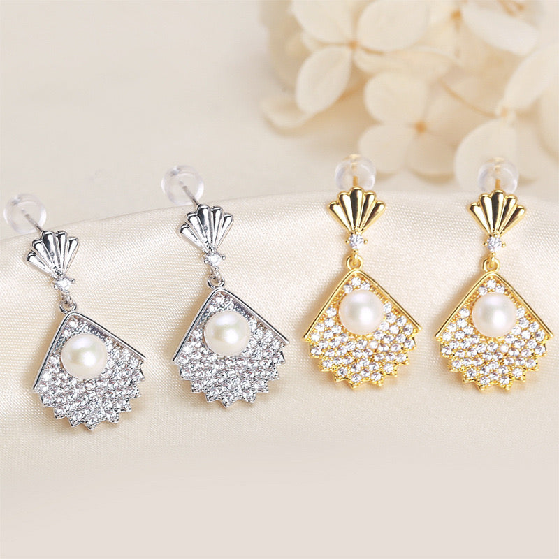 Brass Plated with 18K Gold Genuine Freshwater Pearl Fan Shell Earrings