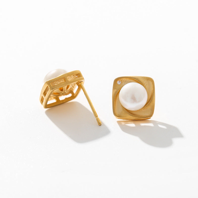 Genuine Freshwater Pearl Block Vortex Earrings