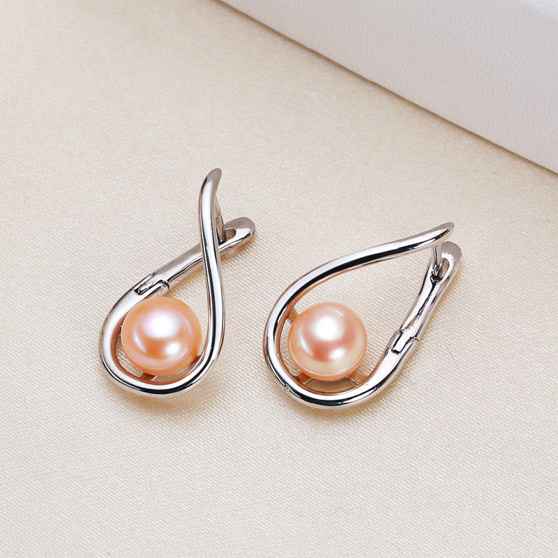 Brass Plated with 18K Gold Genuine Freshwater Pearl Eve Earrings