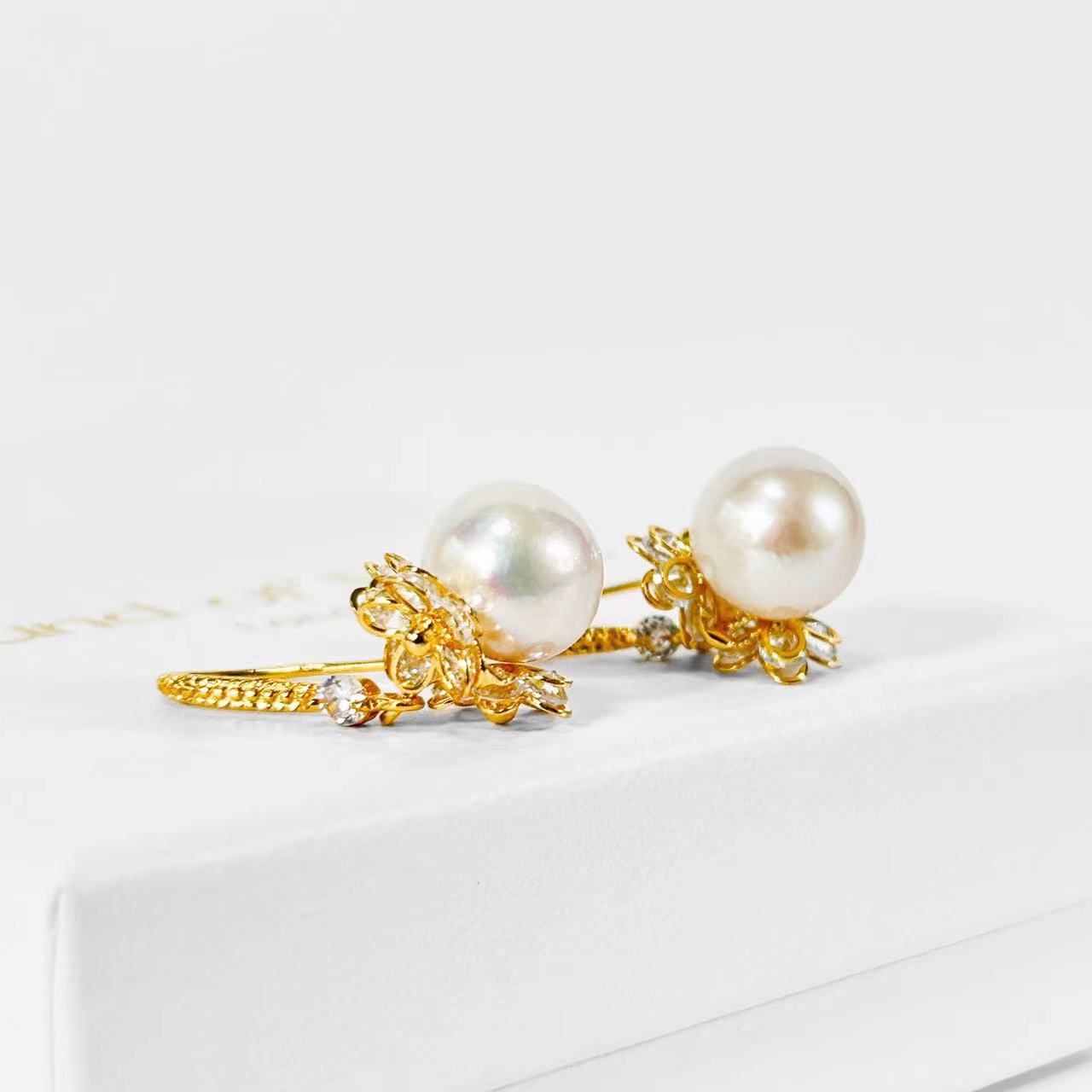 Genuine Freshwater Baroque Edison Pearl Freesia Earrings (Limited Edition)