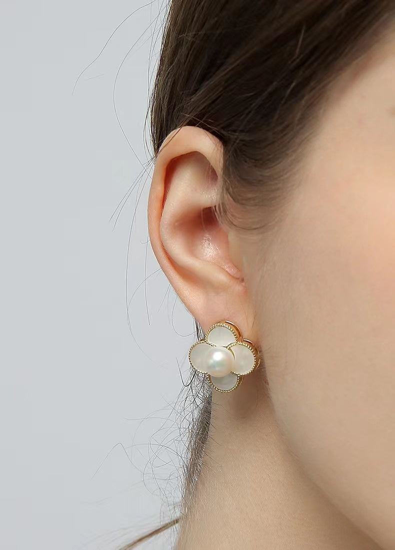 Genuine Freshwater Pearl Clover Earrings