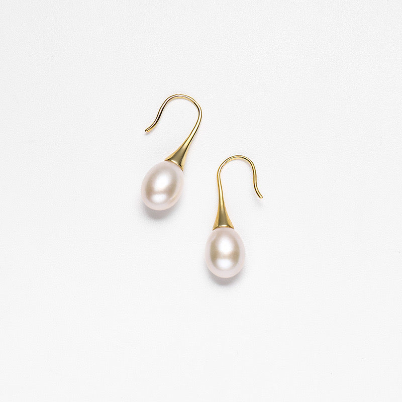 Genuine Freshwater Pearl Golden Candle Earrings