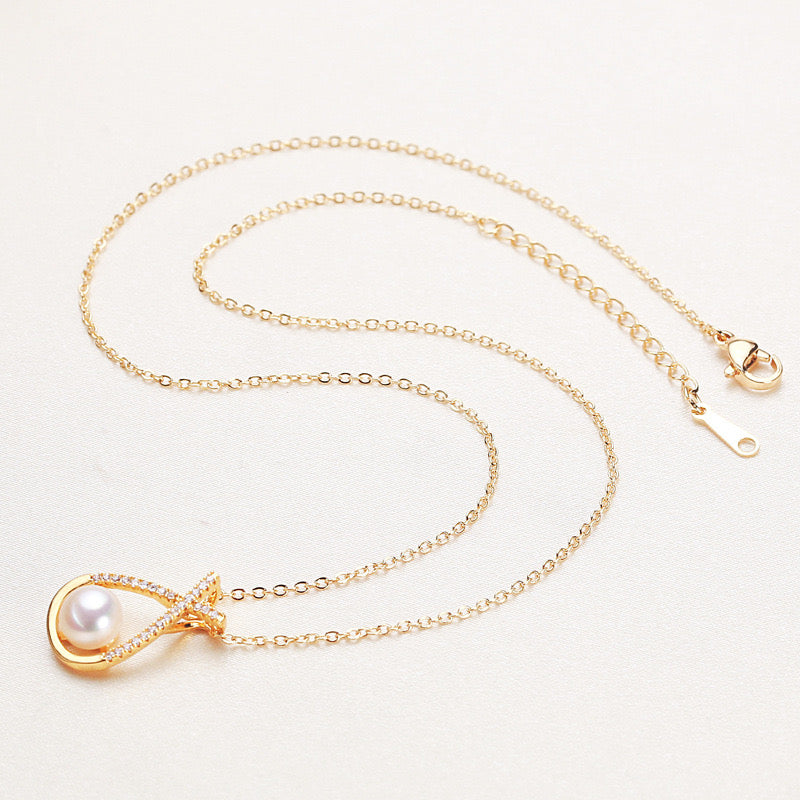 Brass Plated with 18K Gold Genuine Freshwater Pearl Dream Bow Set