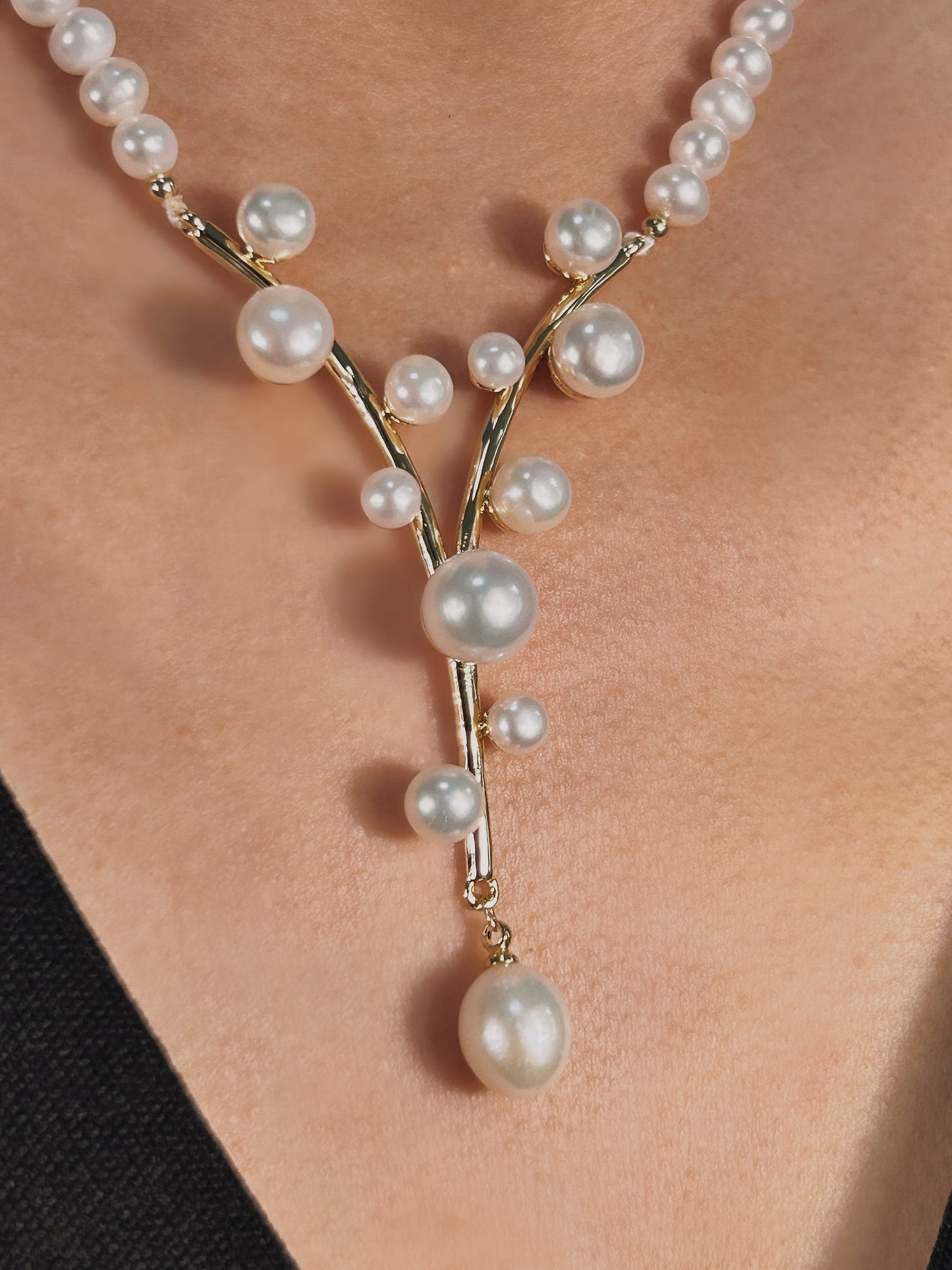 Genuine Freshwater Pearl Éblouissant Waltraud Necklace