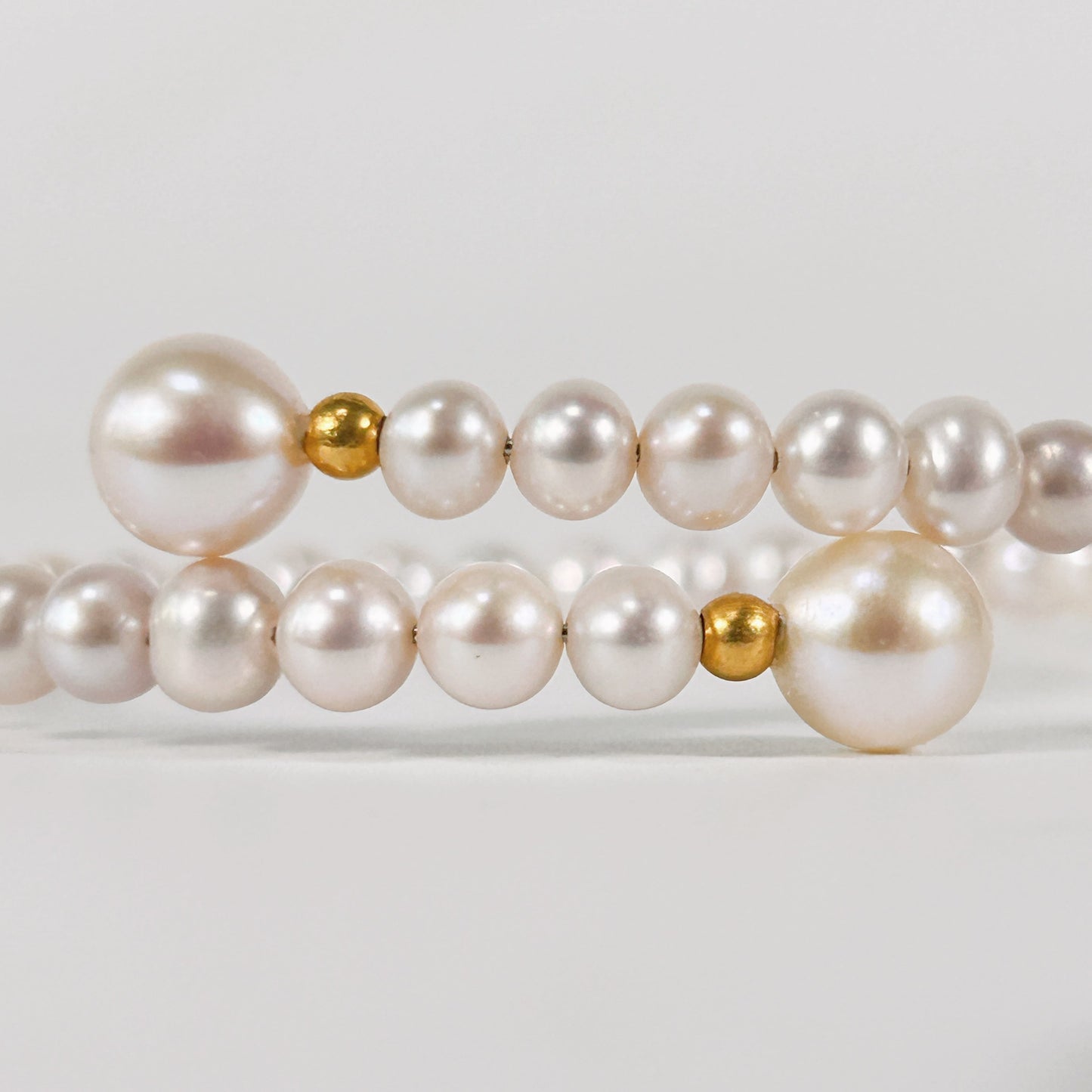 Solid 18K Gold Genuine Freshwater AAAA Pearl Peace Bracelet