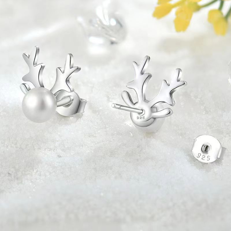 Genuine Freshwater Pearl Deer Earrings