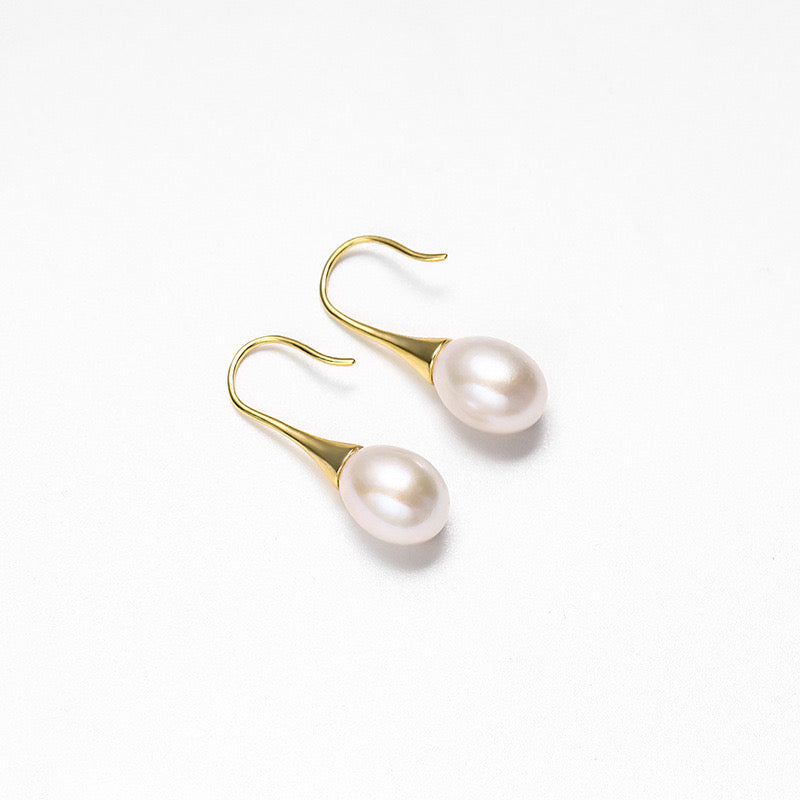 Genuine Freshwater Pearl Golden Candle Earrings