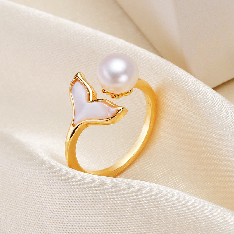 Brass Plated with 18K Gold Genuine Freshwater Pearl Whale Tail Ring