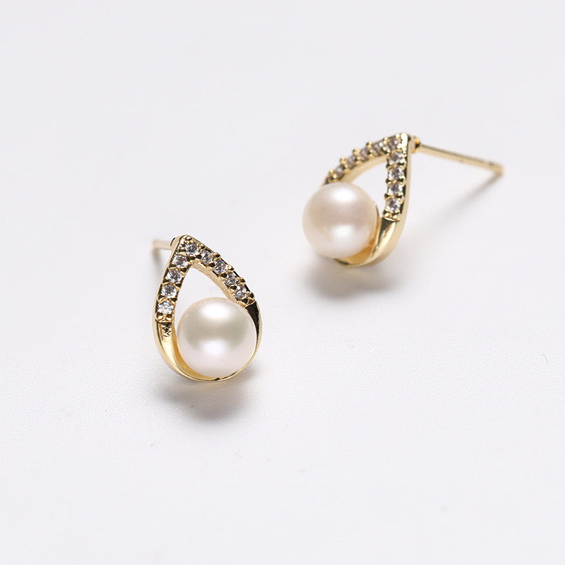 Genuine Freshwater Pearl Solid S925 Silver Ocean Swing Earrings