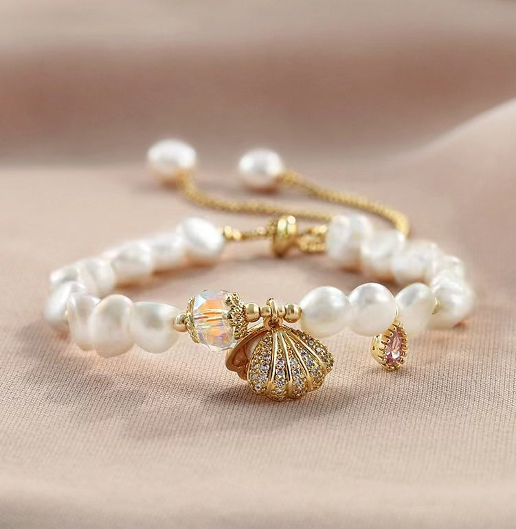 Genuine Freshwater Pearl Shell Gracia Bracelet