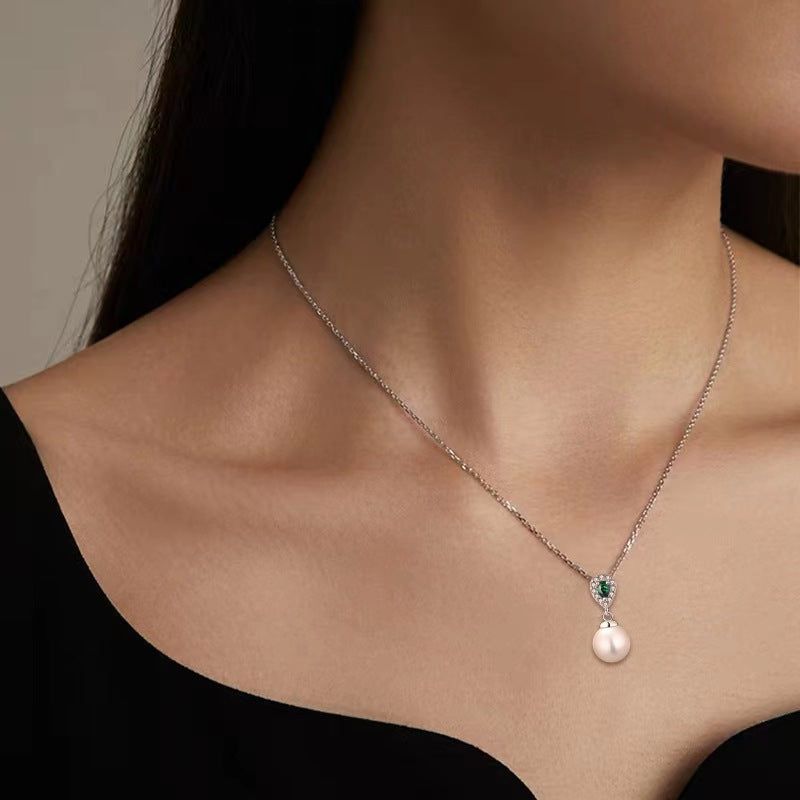 Genuine Freshwater Pearl Emerald Tear Necklace