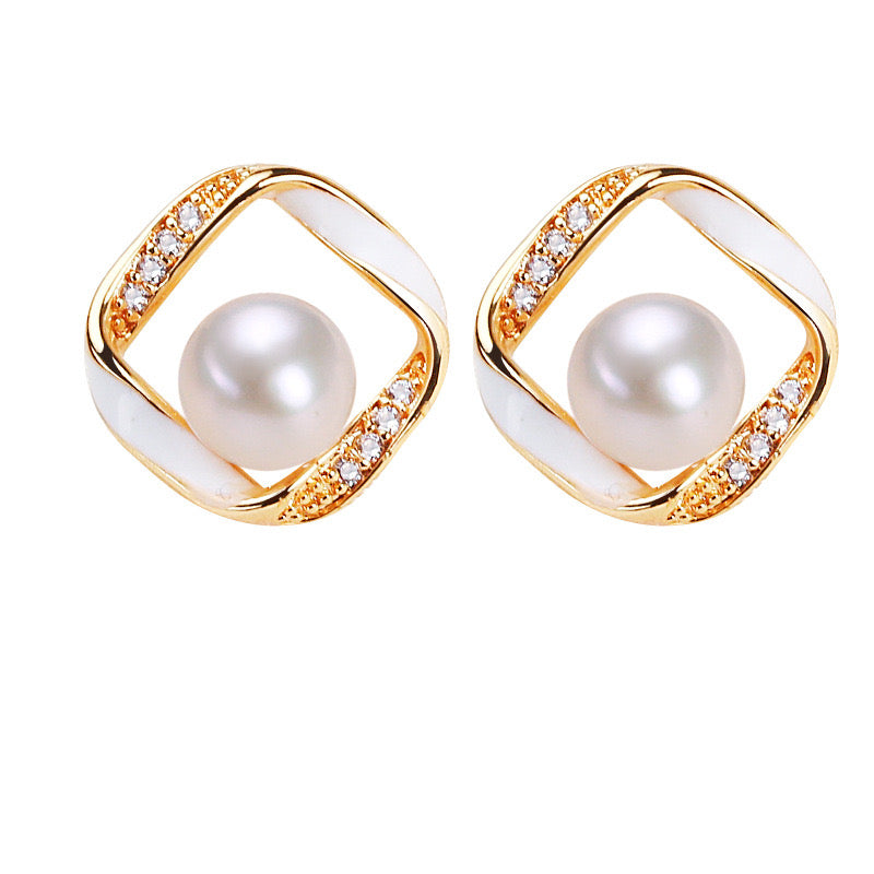 Brass Plated with 18K Gold Genuine Freshwater Pearl Martina Earrings