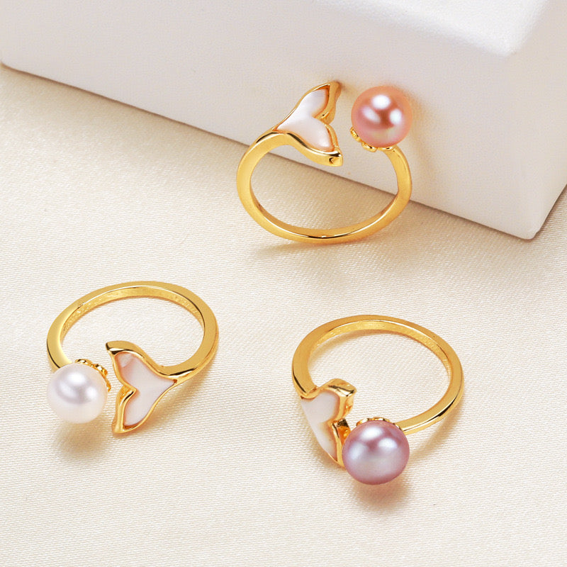 Brass Plated with 18K Gold Genuine Freshwater Pearl Whale Tail Ring