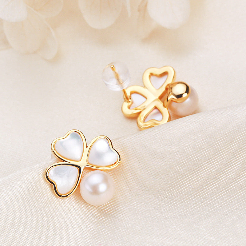 Brass Plated with 18K Gold Genuine Freshwater Pearl Lucky Clover Set