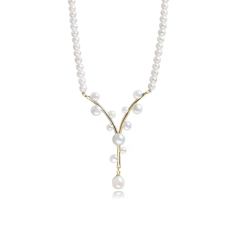 Genuine Freshwater Pearl Éblouissant Waltraud Necklace