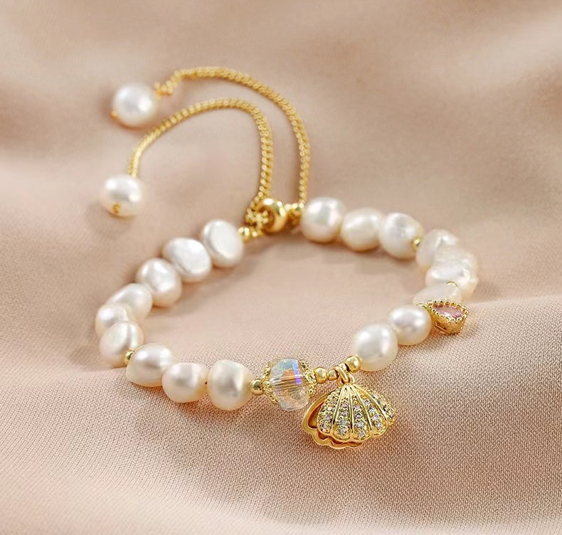 Genuine Freshwater Pearl Shell Gracia Bracelet