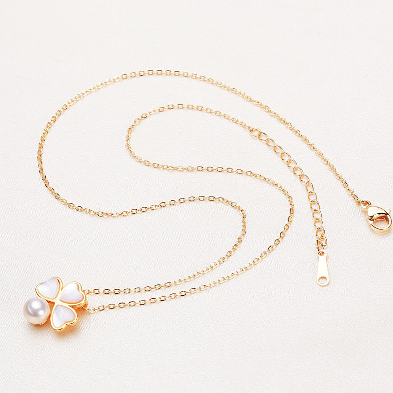 Brass Plated with 18K Gold Genuine Freshwater Pearl Lucky Clover Set