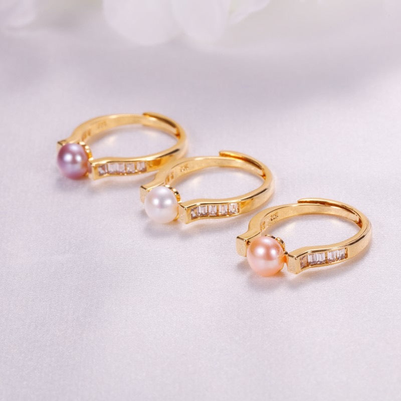 Brass Plated with 18K Gold Genuine Freshwater Pearl Ursula Ring