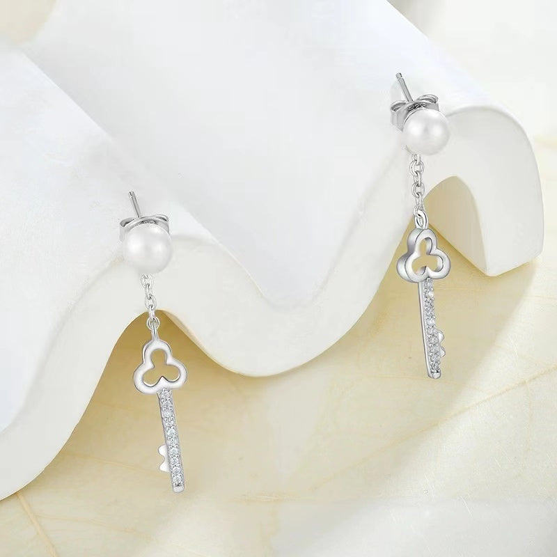 Genuine Freshwater Pearl Key of Love Earrings