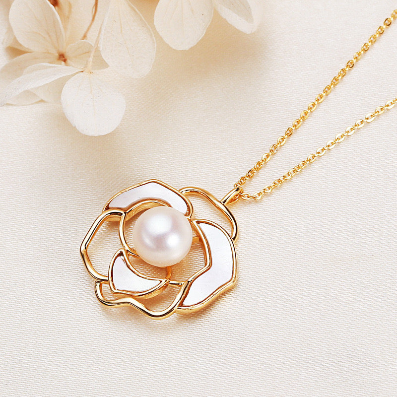 Brass Plated with 18K Gold Genuine Freshwater Pearl Camellia Set