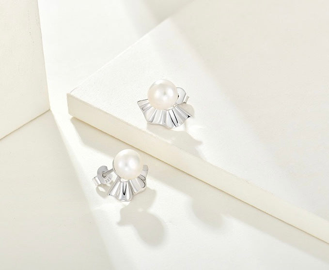 Genuine Freshwater Pearl Japanese Fan Earrings