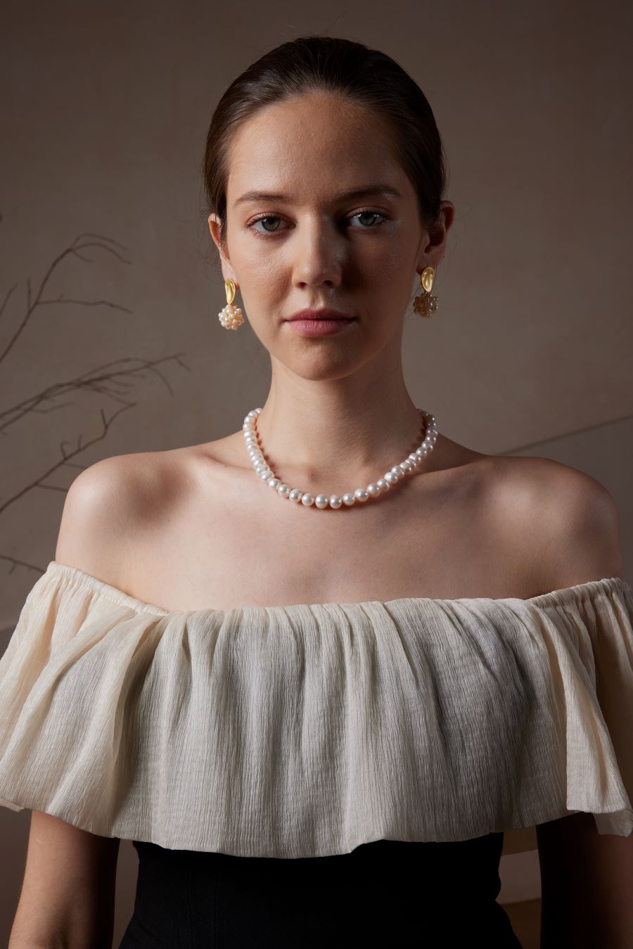 Classic White Pearl Necklace