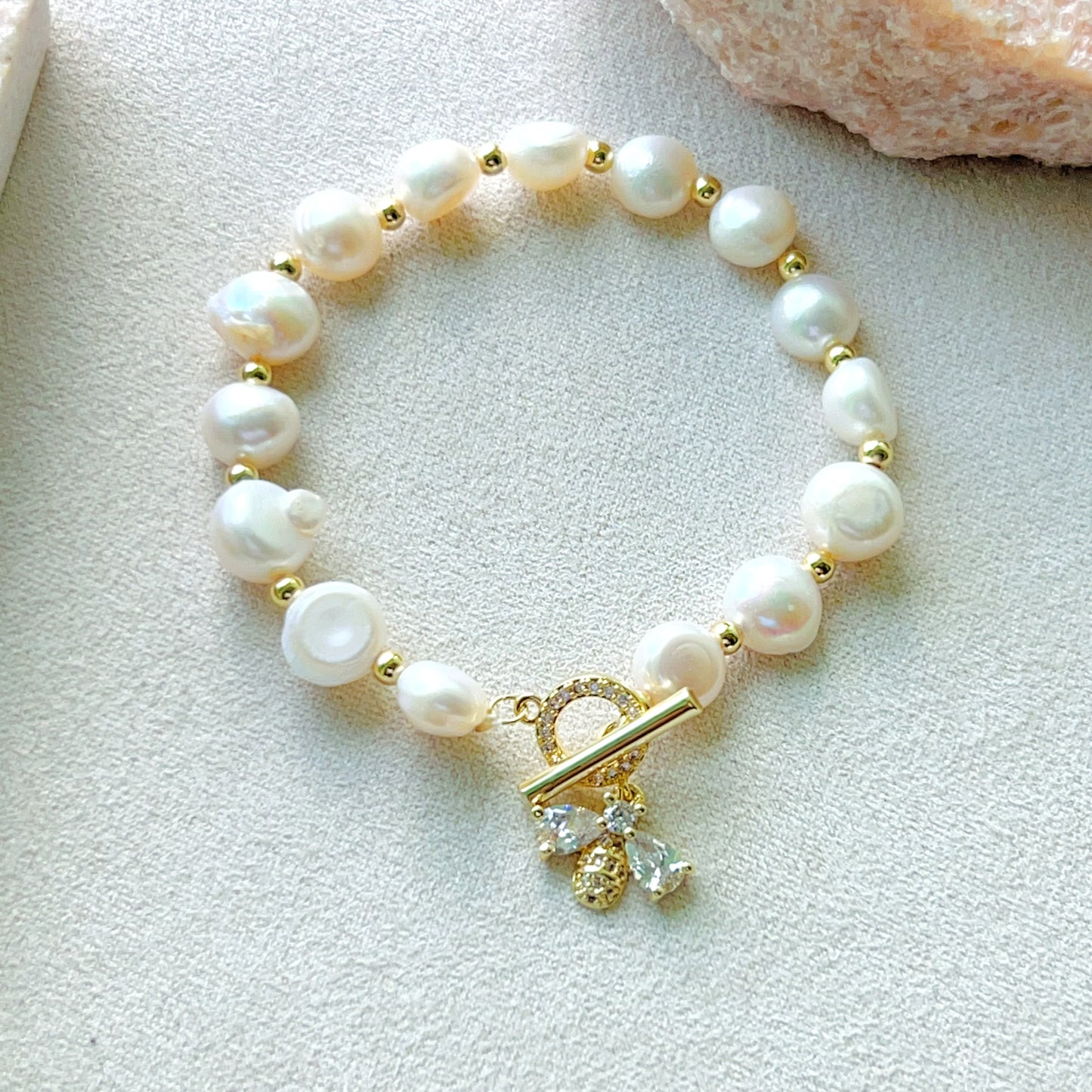 Genuine Freshwater Pearl Bee Bracelet