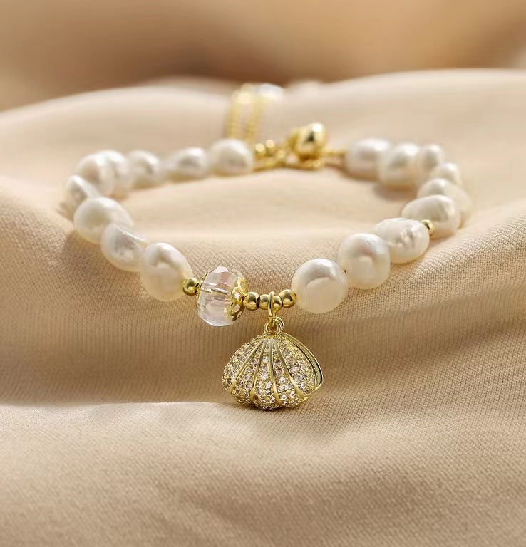 Genuine Freshwater Pearl Shell Gracia Bracelet