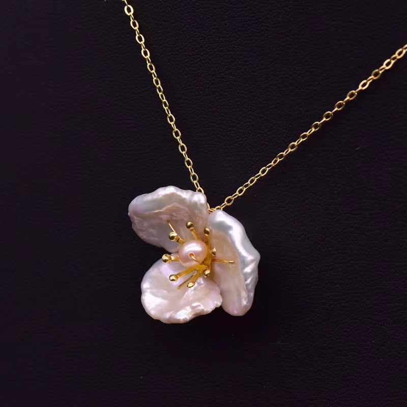 Genuine Freshwater Pearl Lucky Petals Necklace