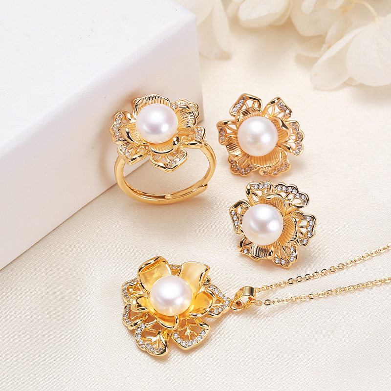 Brass Plated with 18K Gold Genuine Freshwater Pearl Goddess Flower Set