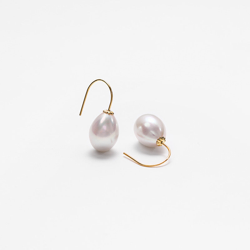 Solid 18K Gold Genuine Freshwater Pearl Floats Earrings