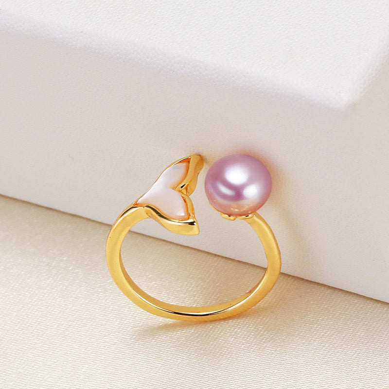 Brass Plated with 18K Gold Genuine Freshwater Pearl Whale Tail Ring