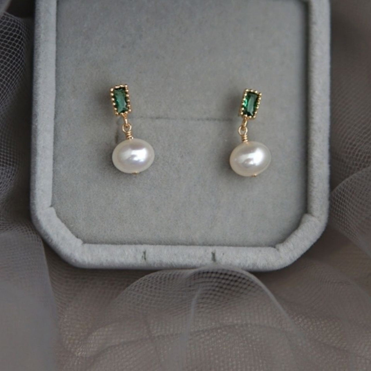 Electroplating 18K Gold Genuine Baroque Pearl Enid Earrings