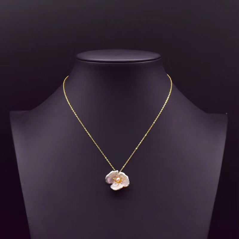 Genuine Freshwater Pearl Lucky Petals Necklace