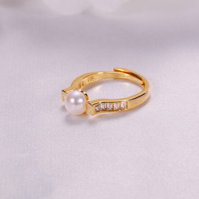 Brass Plated with 18K Gold Genuine Freshwater Pearl Ursula Ring