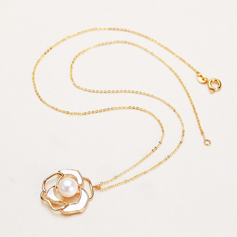 Brass Plated with 18K Gold Genuine Freshwater Pearl Camellia Set