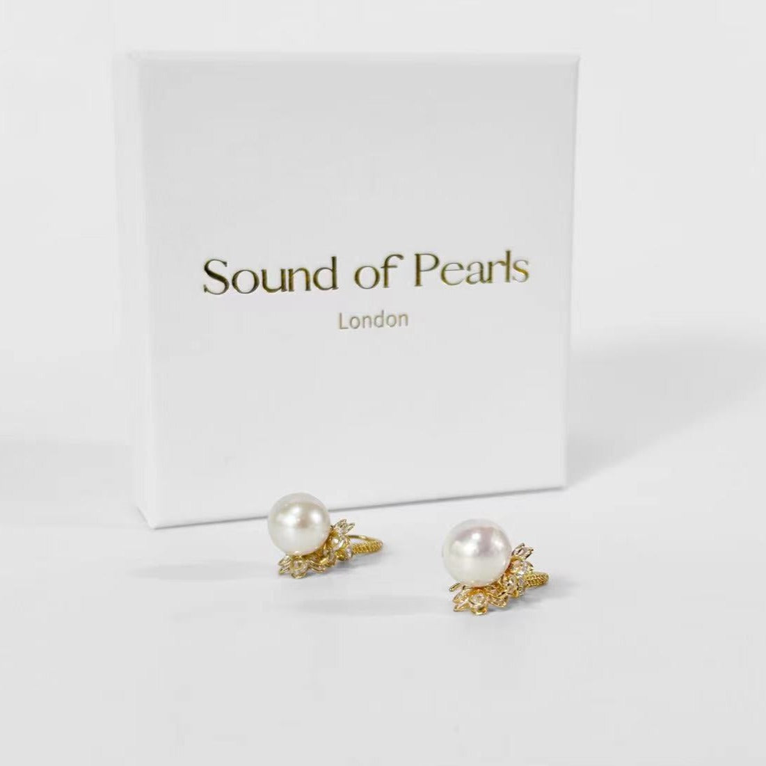 Genuine Freshwater Baroque Edison Pearl Freesia Earrings (Limited Edition)
