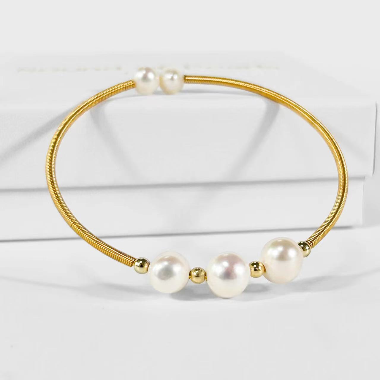 Genuine Freshwater Pearl Rainbow Bracelet