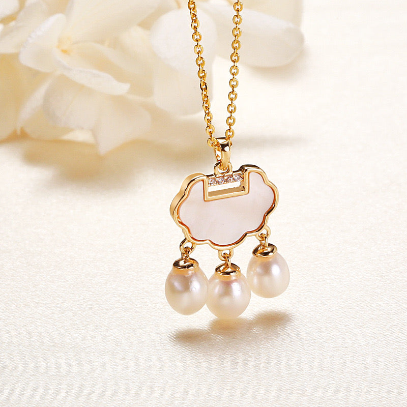 Brass Plated with 18K Gold Genuine Freshwater Pearl Lucky Necklace