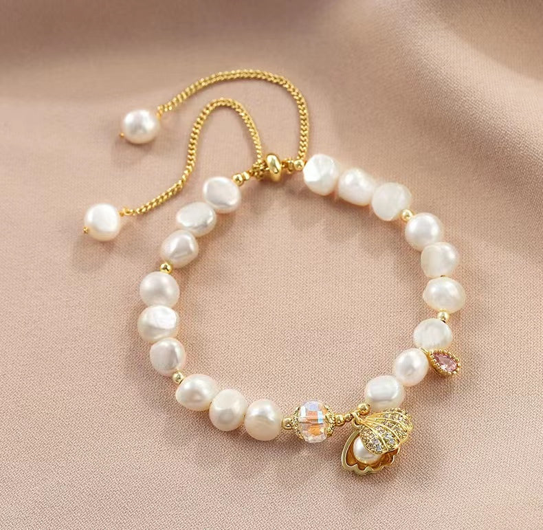 Genuine Freshwater Pearl Shell Gracia Bracelet