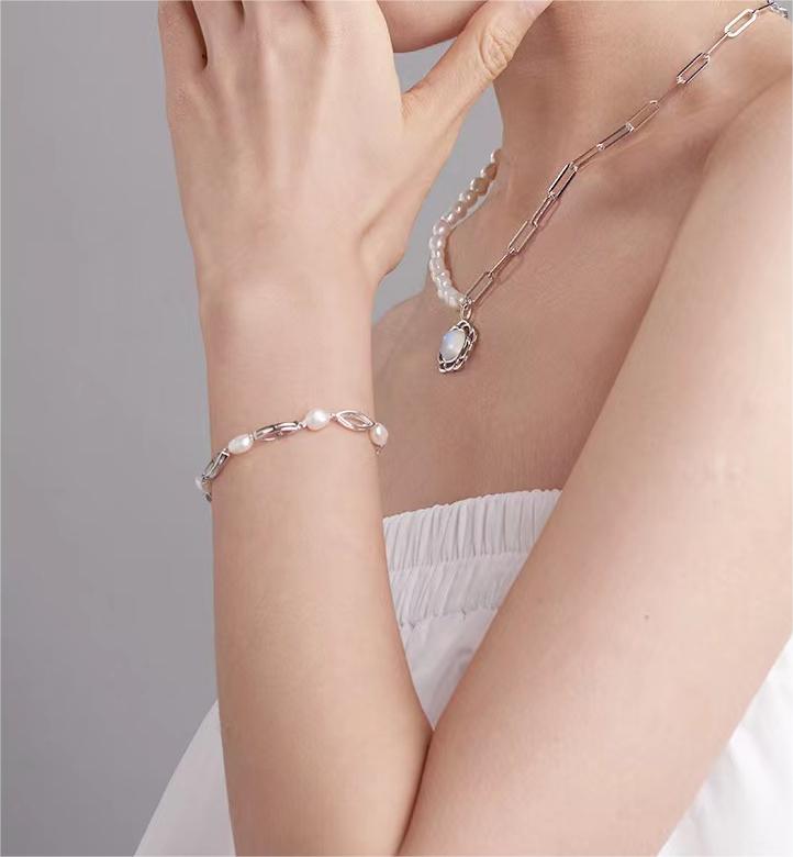 Genuine Baroque Pearl Love Linked Bracelet