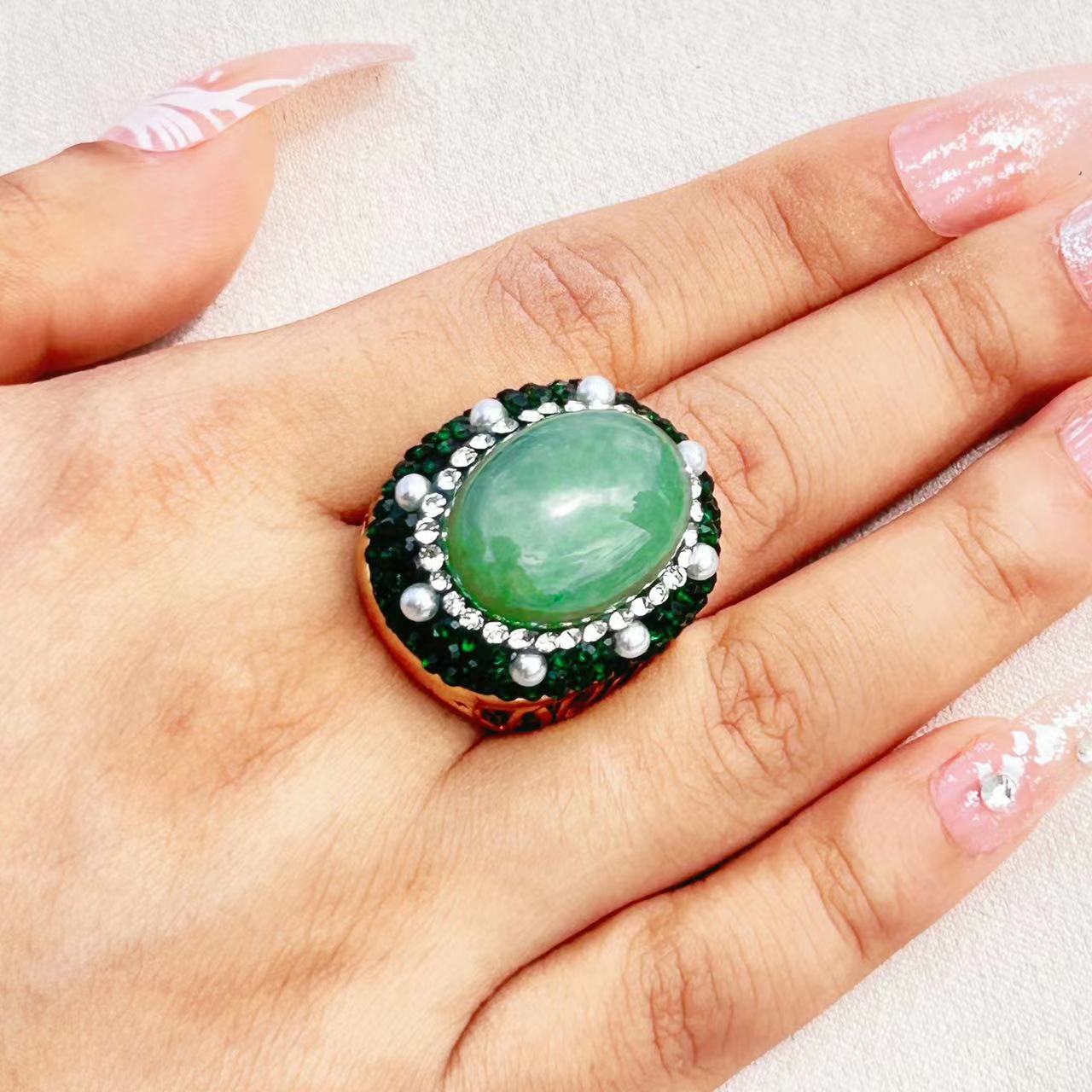 Genuine Natural Baroque Pearl & Jade Fitze Ring