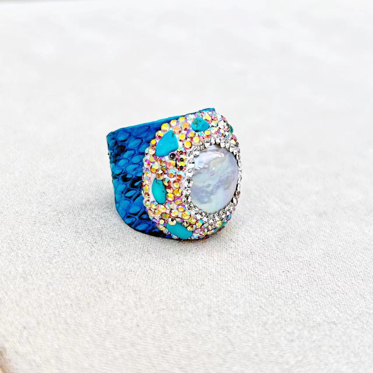 Genuine Natural Baroque Pearl & Lapis Lazuli Hausch Ring