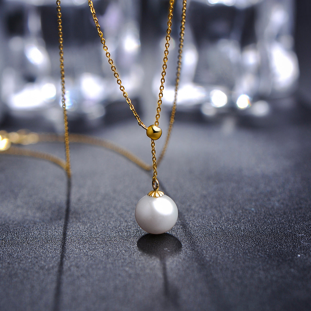 Solid 18K Gold Genuine Freshwater 8-8.5mm Pearl The Moon Necklace