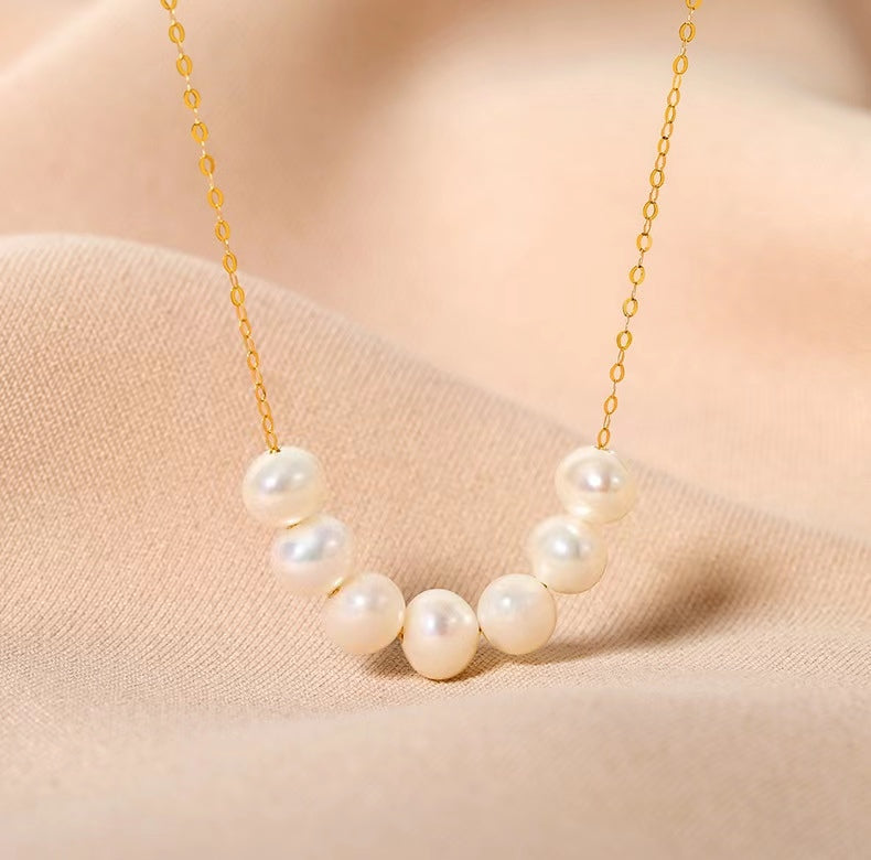 Genuine Freshwater Pearl Alaia Necklace