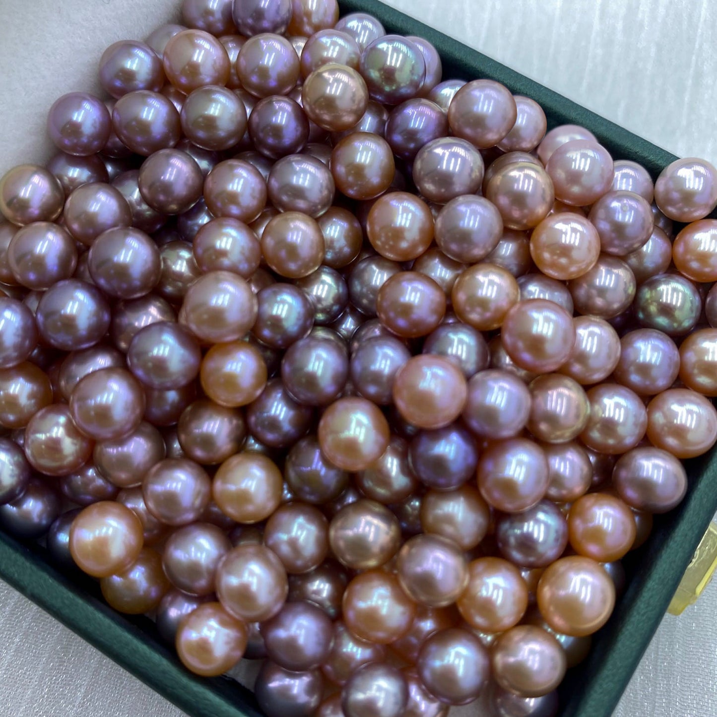 6-7mm Round Freshwater Rainbow Pearl