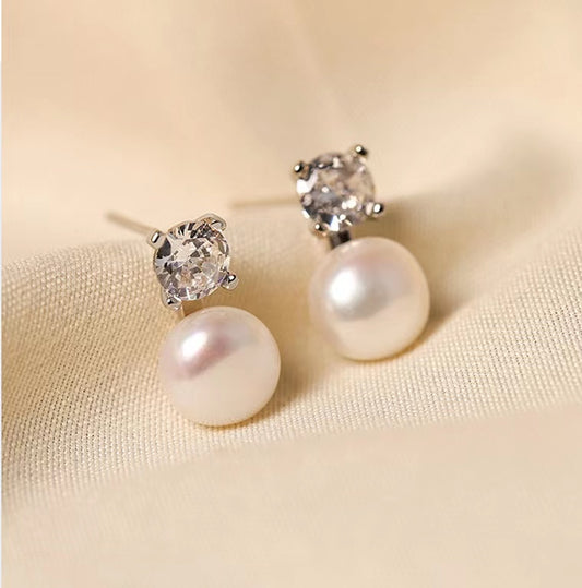 Genuine Freshwater Pearl Light Bulb Earrings