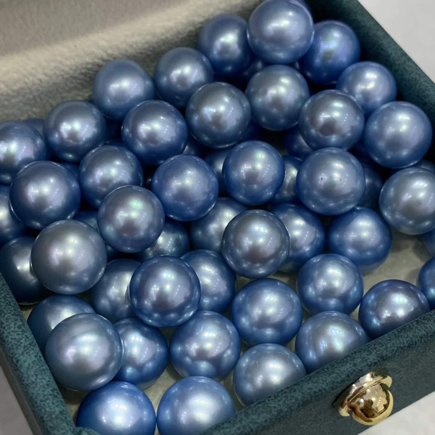 9.5-10.5mm Round Freshwater Akoya Blue Rose Pearl,