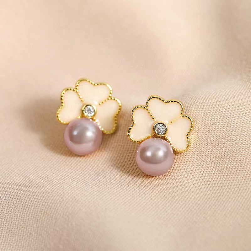 Genuine Freshwater Pearl Clover Earrings